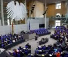 Zeitung - Bund will Aufrüstung beschleunigen und Staatseinstiege ermöglichen