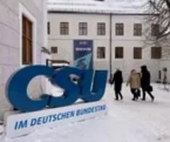 CSU-Landesgruppenchef: EU-Auto-Emissionsregeln sind "katastrophal"