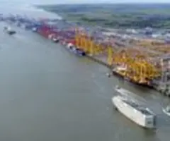 Nationale Hafenstrategie sieht strengere Prüfung für ausländischen Einstieg vor