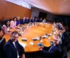 Neue Bundesregierung streicht 25 von bisher 43 Sonderbeauftragten