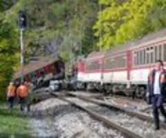 Mindestens 66 Verletzte bei Zugunglück in der Slowakei