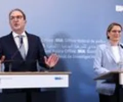 Dobrindt: Deutschland und vier weitere Staaten legen Plan für Rückkehrzentren vor