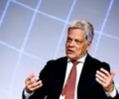 Commerzbank-Chef äußert sich zurückhaltend zu Unicredit