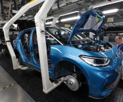VW und BMW holen laut Analyse bei Wende zu Elektroautos auf