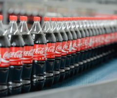Mehr Umsatz und Gewinn bei Coca-Cola