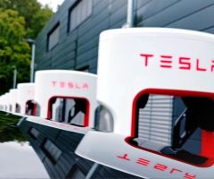 Warum Tesla trotz Milliardengewinnen keine Dividende zahlt