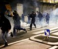 Gewaltsame Proteste in Frankreich bremsen Besuch des britischen Königs aus