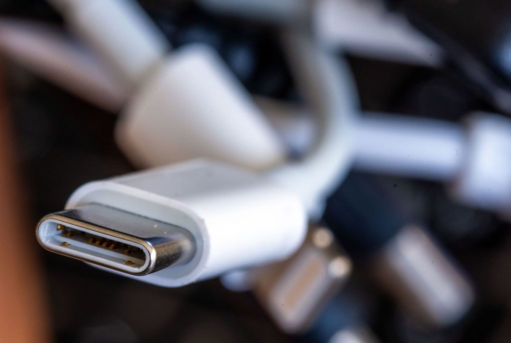 USBC Ein einheitliches Ladekabel für alle • news • onvista