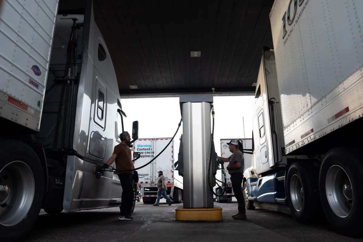 Portal: US-Diesel kostet erstmals 6 US-Dollar pro Gallone • onvista