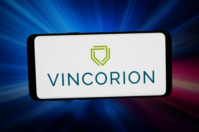 Das Logo der Firma Vincorion ist auf einem Smartphone abgebildet.