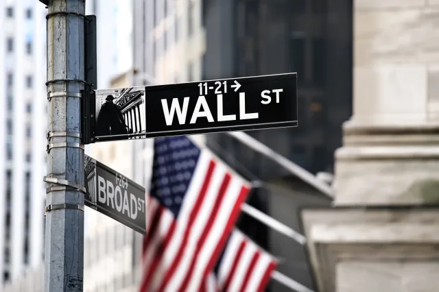 Das Straßenschild der Wall Street