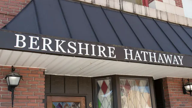 Abschreibungen und teure Versicherungsfälle - was ist los bei Berkshire Hathaway?