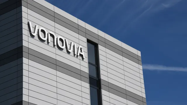 Vonovia-Schriftzug an der Fassade der Konzernzentrale in Bochum