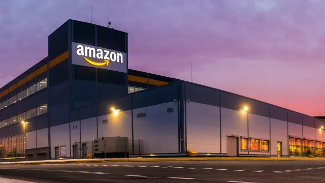 Ein Amazon-Versandzentrum