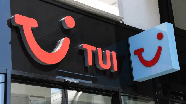Tui-Aktien ziehen an - Konkurrent FTI meldet Insolvenz an