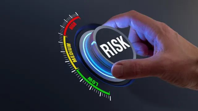 So optimierst du das Risiko in deinem Depot – mit Bankenprofessor Hans-Peter Burghof
