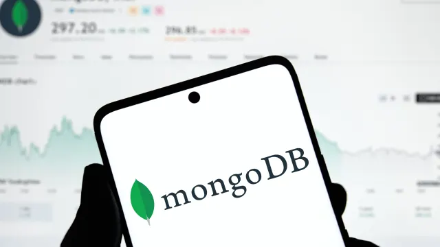 MongoDB-Logo auf Smartphone