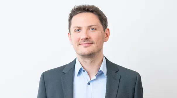 Henning Hölder