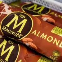 Eiscreme von Magnum ist zu sehen.
