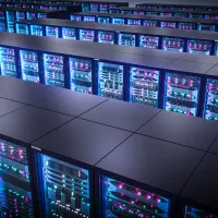 Server in einem Rechenzentrum sind zu sehen.