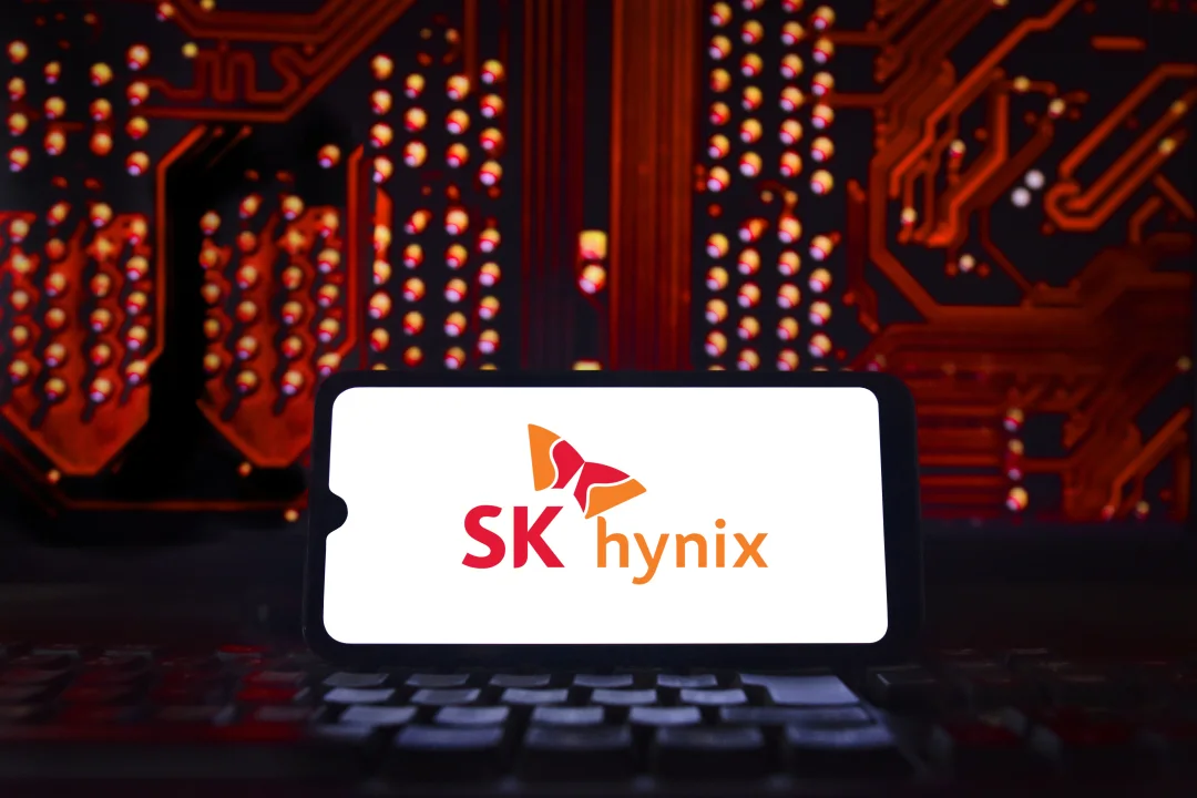 SK-Hynix-Logo auf Smartphone-Bildschirm