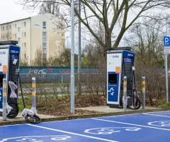 Bund vergibt Aufträge für 8000 Schnellladepunkte
