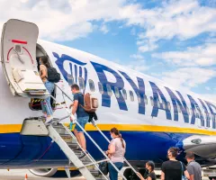 Ryanair erwartet Gewinnsprung und plant regelmäßige Dividenden