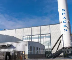 Auf dem Gelände der Weltraumfirma SpaceX.