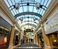 Hermes und LVMH fallen - Pernod-Ricard leicht im Minus