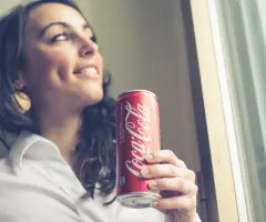 Coca-Cola erhöht nach Umsatz- und Ergebnisplus Jahresziele