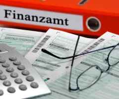 Steuerakten sind zu sehen