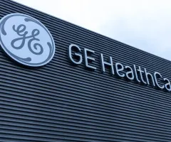GE Healthcare Logo auf Hauswand