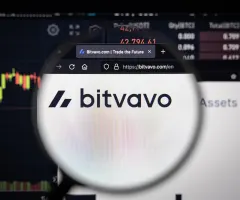 Durch Lupe vergrößertes Bitvavo-Logo