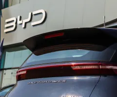Ein BYD-Autohaus ist zu sehen.