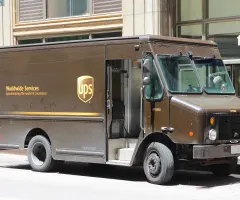 Paketdienst UPS kappt Jahresziele nach schwachem Quartal erneut - Aktie sackt ab