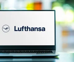 Lufthansa mit Kursrutsch - Streikgefahr und Vorstandsumbau