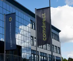 Eine Flagge der Comdirect.