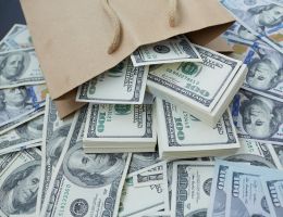 Erstes Halbjahr vernichtet 6,1 Billionen Dollar Marktkapitalisierung bei den 100 wertvollsten Unternehmen - Apple stürzt vom Thron