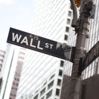 Wall Street: Aufatmen nach turbulenter Handelswoche - Foot Locker gefragt, Deere&Co enttäuschen, Ross Stores brechen ein