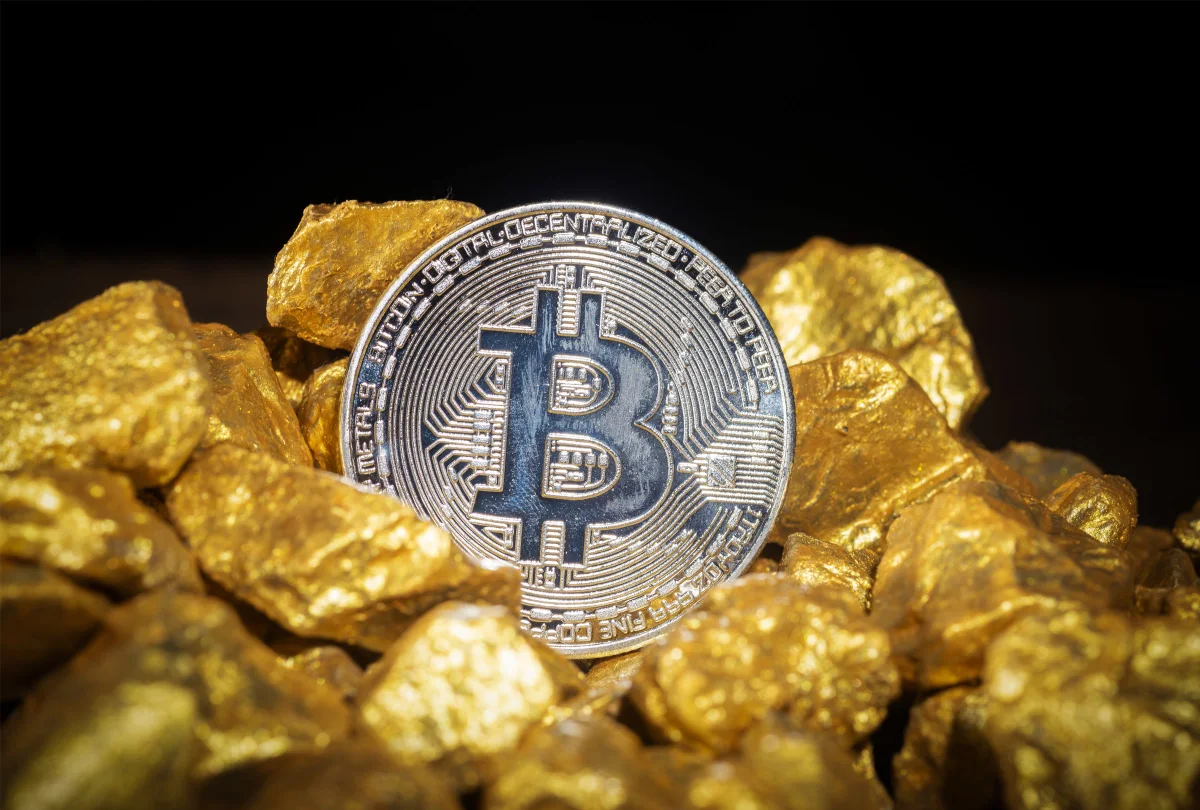 Gold, Silber und Bitcoin im Fokus: Warum viele Anlegerinnen und Anleger jetzt Chancen sehen